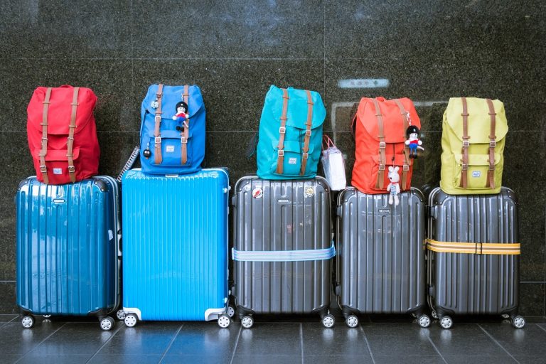 10 Conseils pour bien préparer ses bagages et voyager léger
