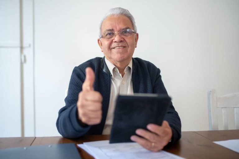 Mutuelle senior : comment APRIL conçoit une couverture santé adaptée après 55 ans