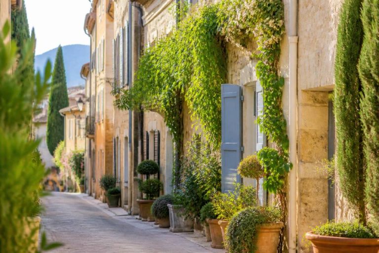Agence de voyage Aix en Provence : préparez un séjour inoubliable en Provence